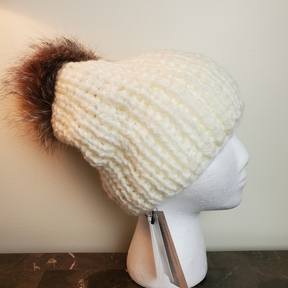 ?SURELL Chunky Knit Beanie with fox fur pom NWT main image 7